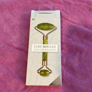 NEVER BEEN USED Jade Roller Natural Stone Facial Massager